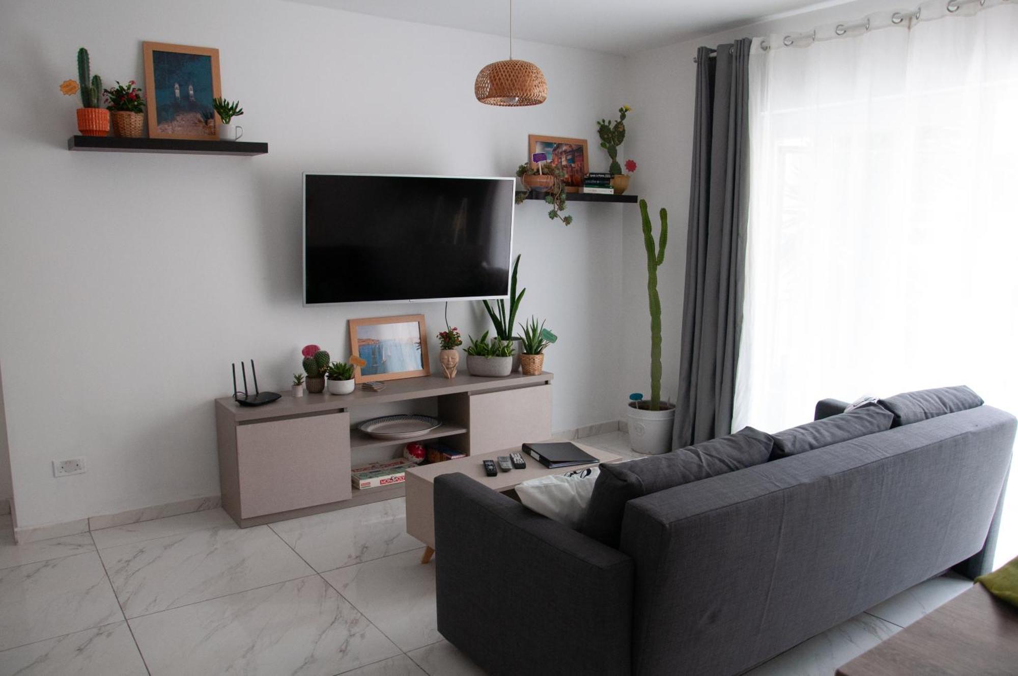 Cactus - New 3bd 2br