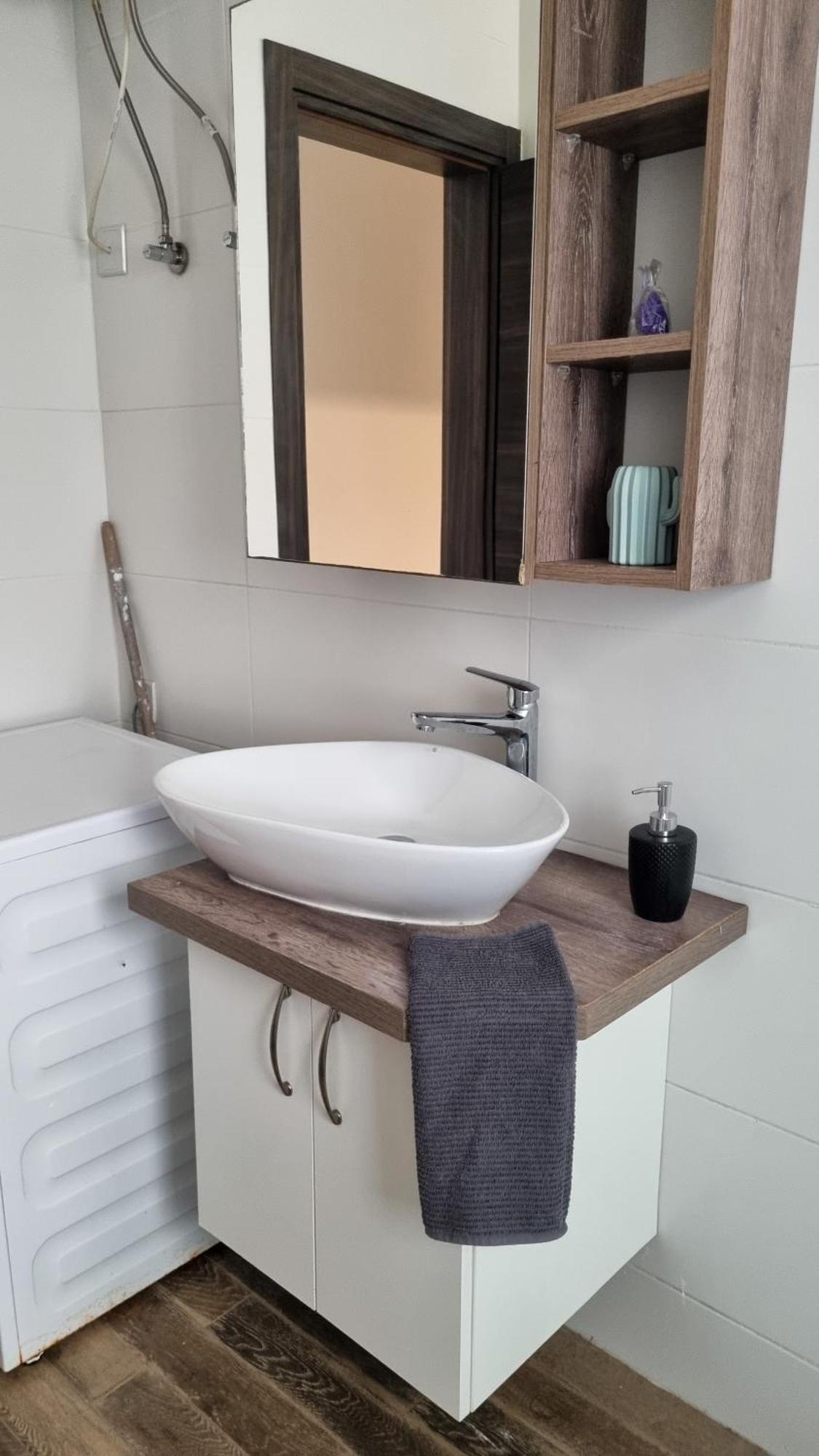 Cactus - New 3bd 2br Apartment